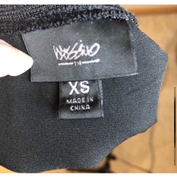 Mossimo sleeveless layered look reptile snake print top blouse Sz XS - Picture 8 of 9